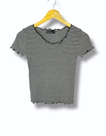 wavy lines ribbed top