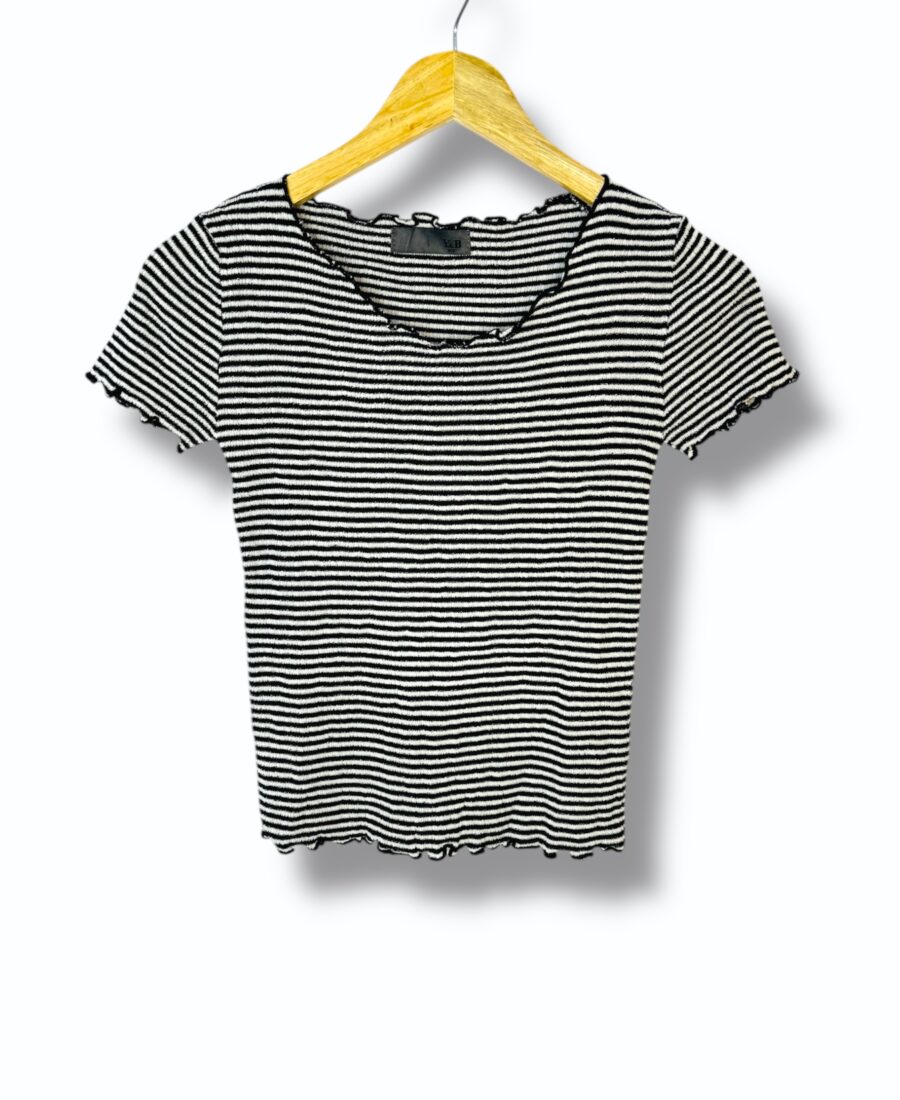 wavy lines ribbed top